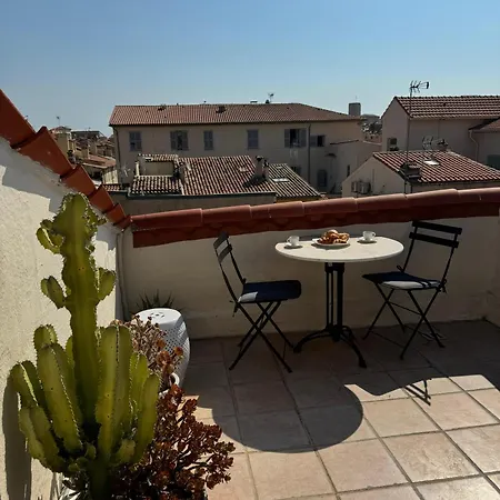 Апартаменти Arazy - Superb Duplex Old Very Central, Ac, Terrace Антіб