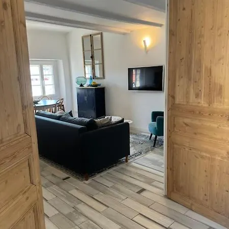 Arazy - Superb Duplex Old Very Central, Ac, Terrace Апартаменти