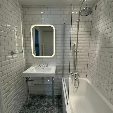 Arazy - Superb Duplex Old Very Central, Ac, Terrace Lejlighed