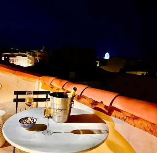 Arazy - Superb Duplex Old Very Central, Ac, Terrace Lägenhet *